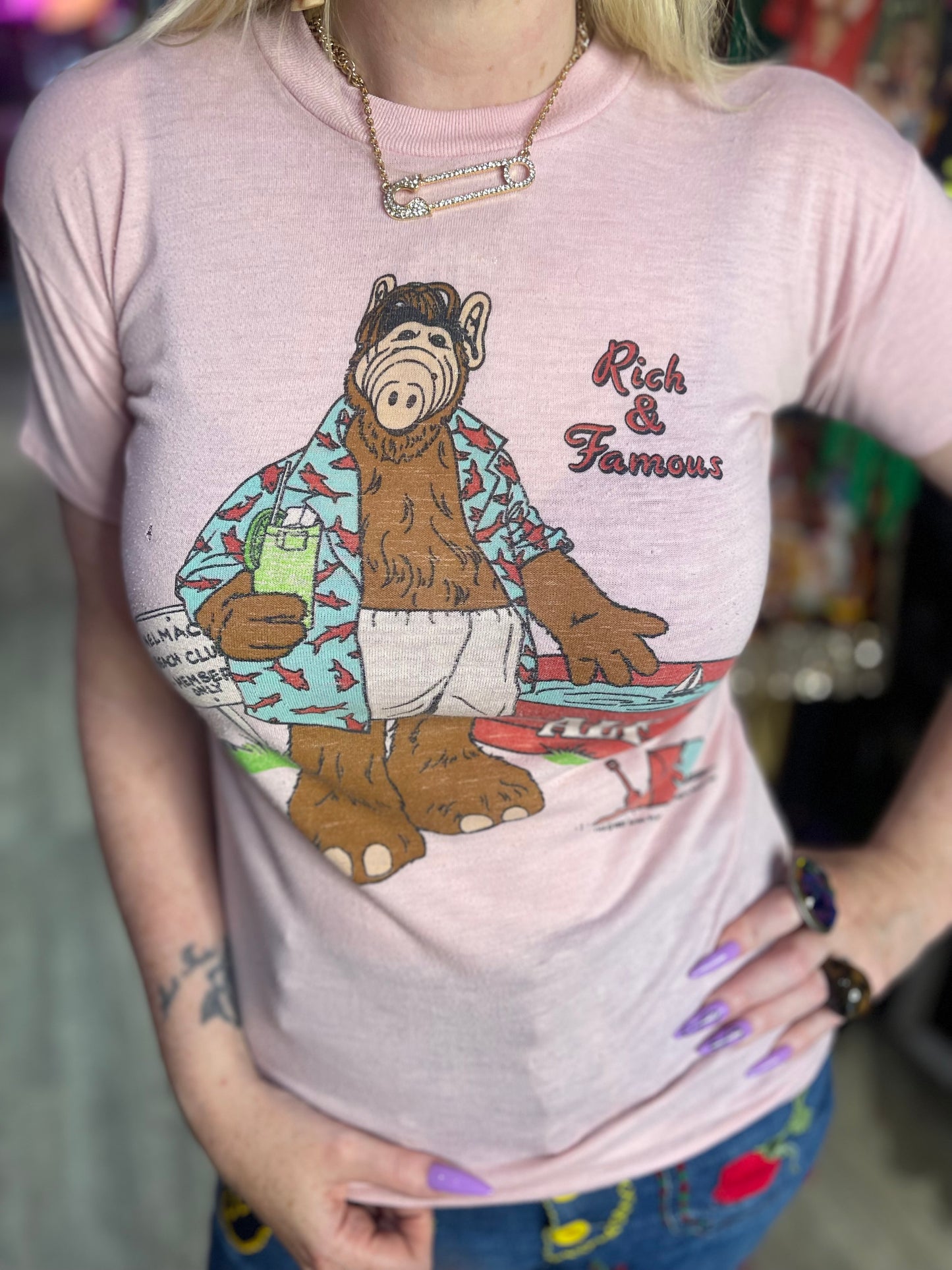 Vintage 1987 Pink Alf T-shirt
