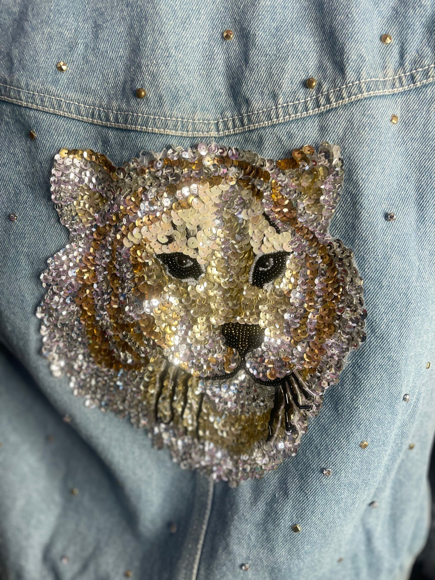 Vintage 90s Lion Theme Jean Jacket