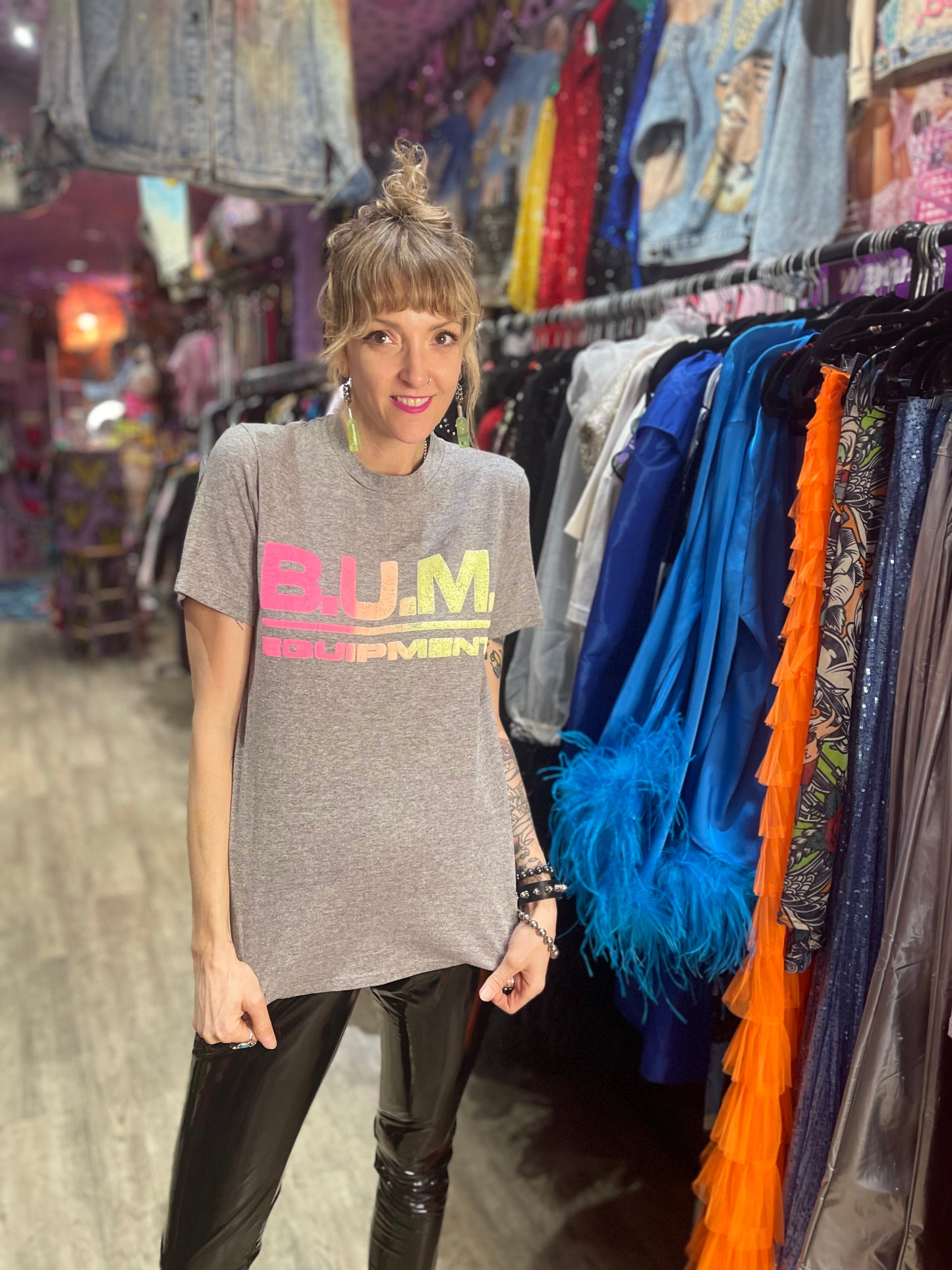 Vintage 90s BUM Equipment T-shirt - Spark Pretty