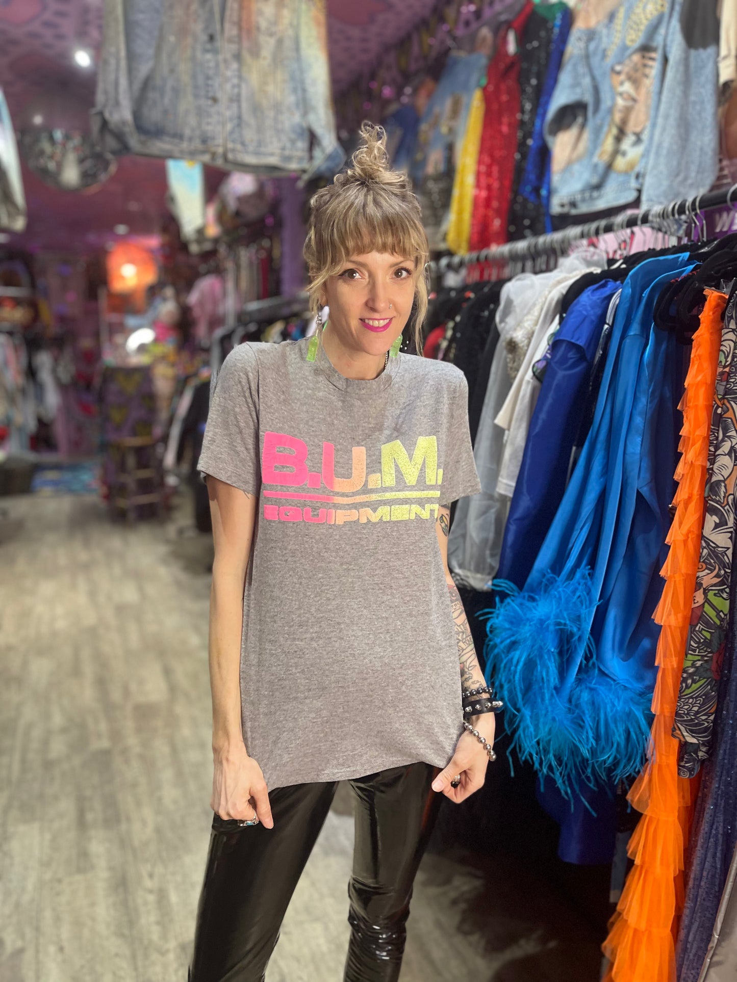 Vintage 90s BUM Equipment T-shirt - Spark Pretty