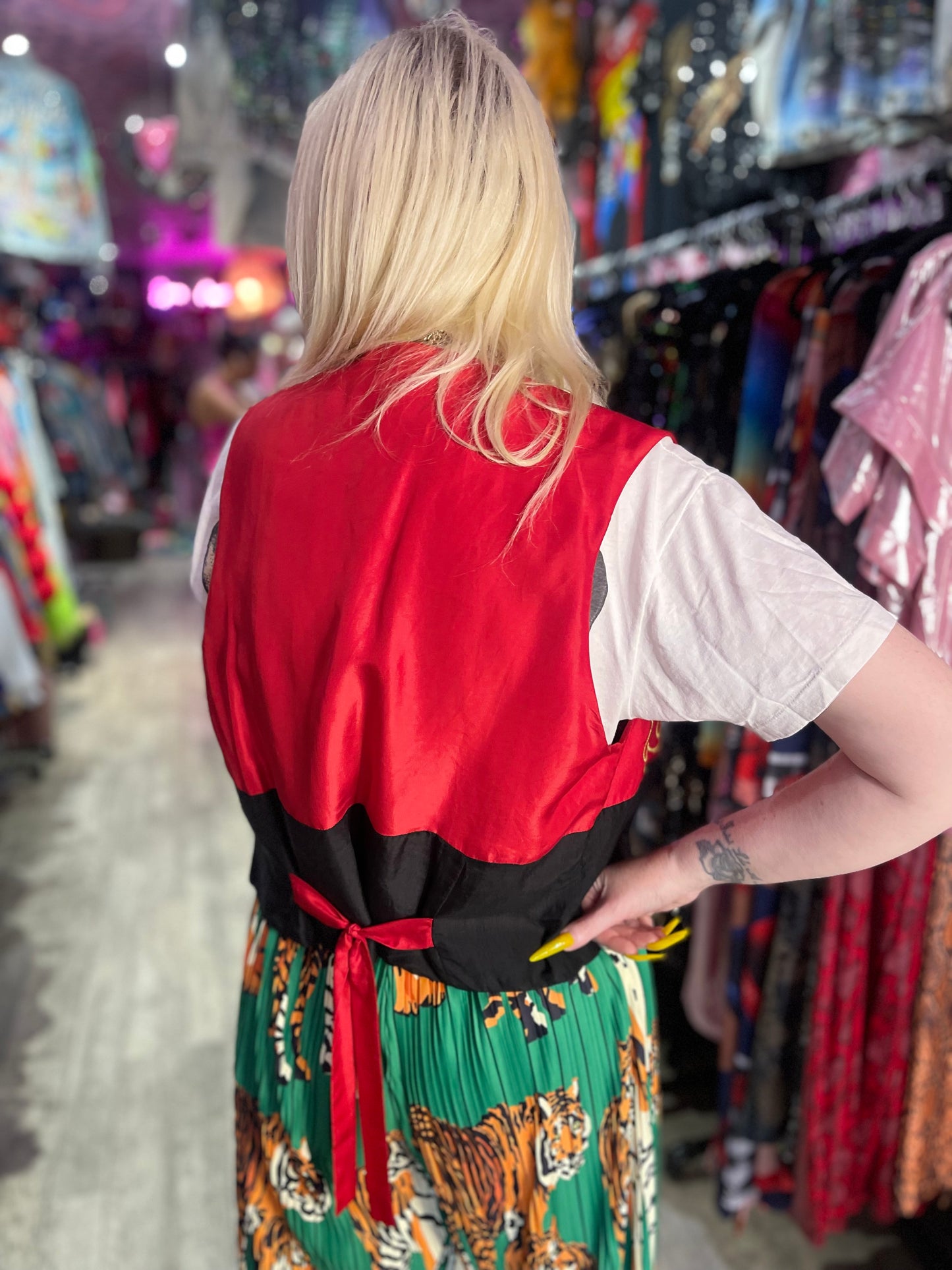 Vintage 90s Red and Black Vest - Spark Pretty