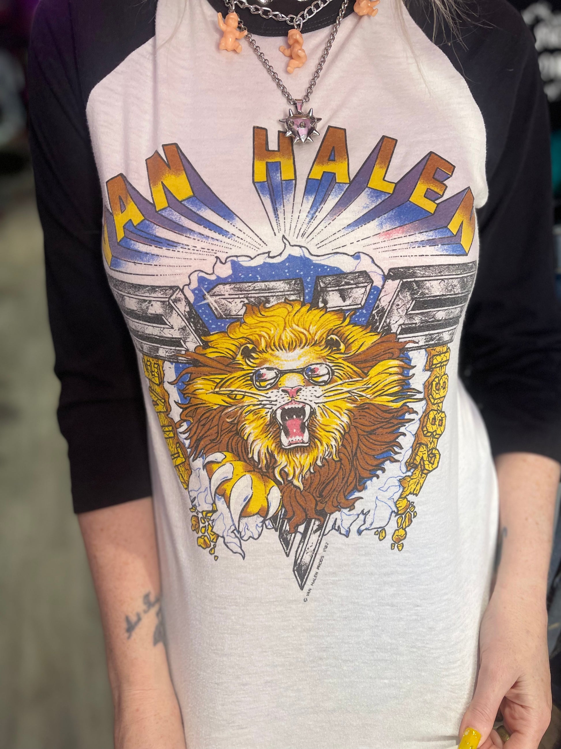Vintage 1982 Van Halen T-shirt - Spark Pretty