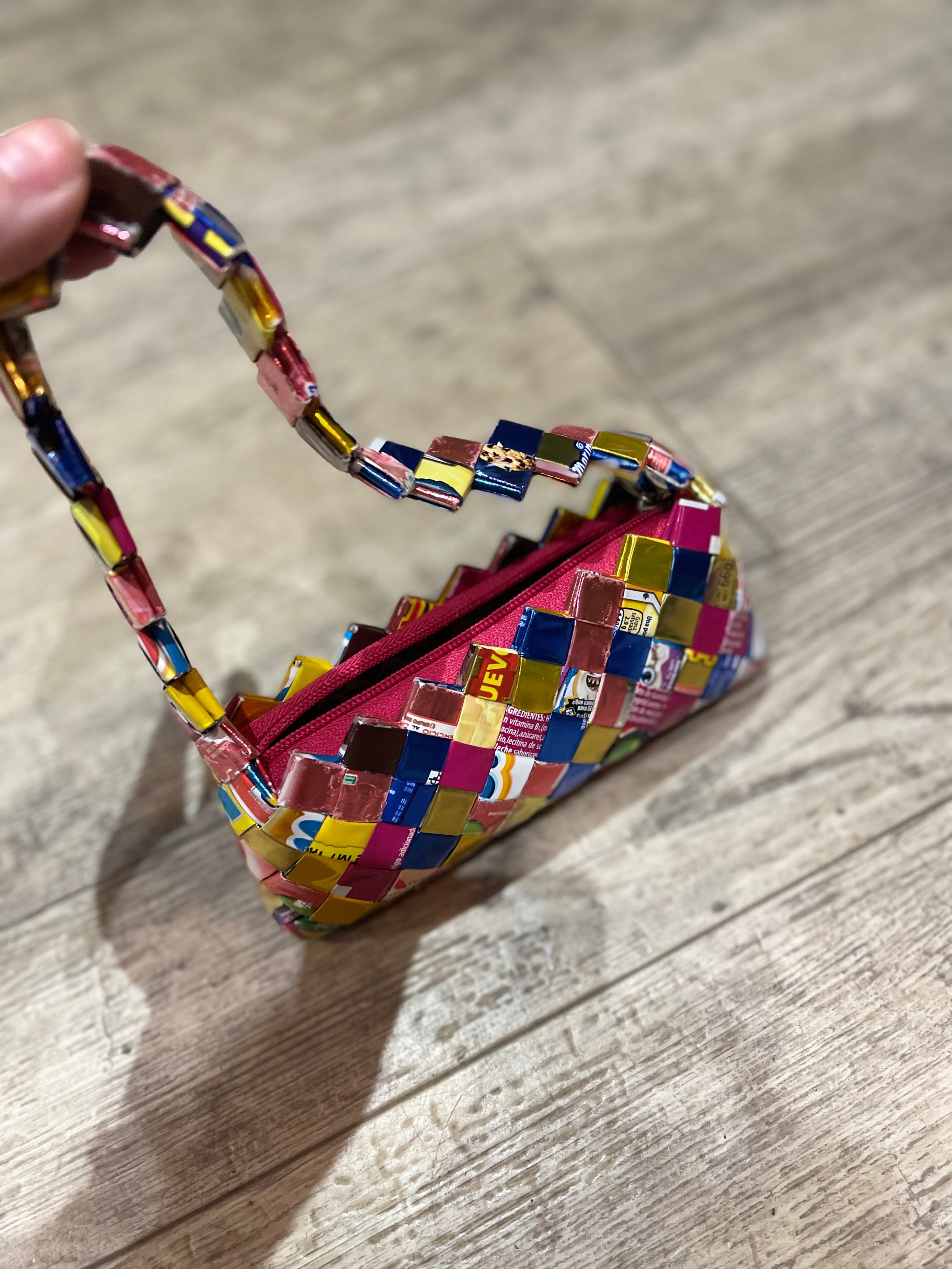 How To Make A Zig Zag Candy Wrapper Bag / Purse Part 1 - YouTube