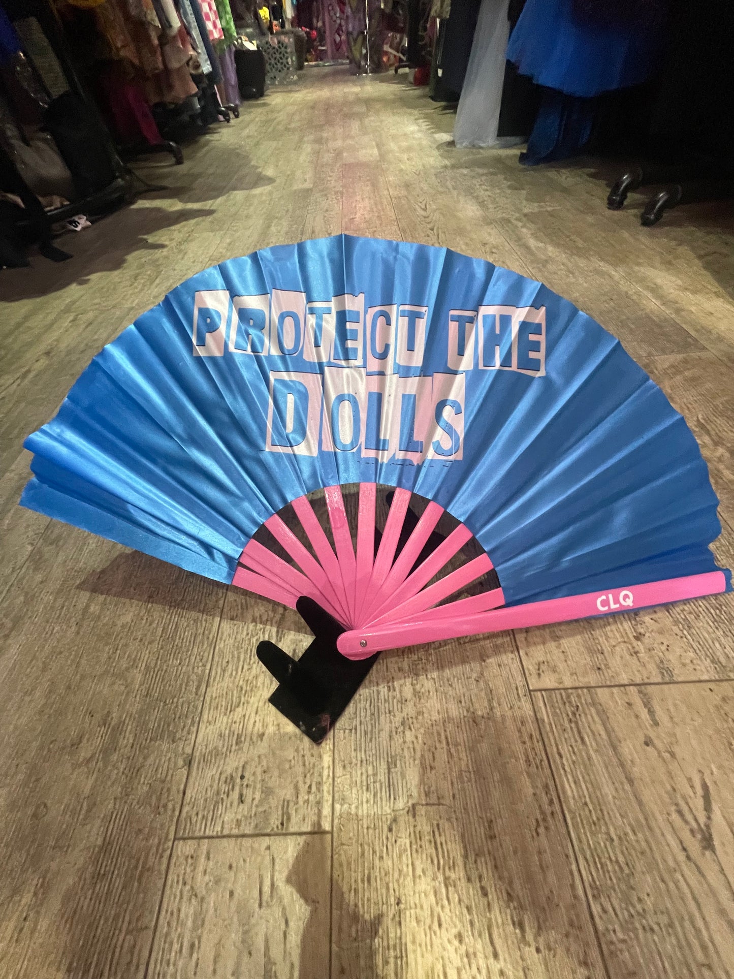 Statement Fan
