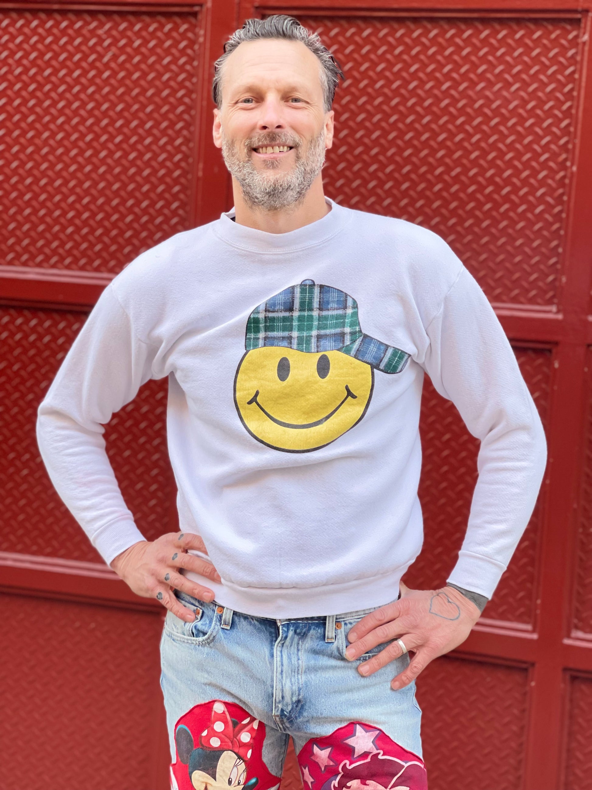 Vintage 90s Smiley Face Sweatshirt - Spark Pretty