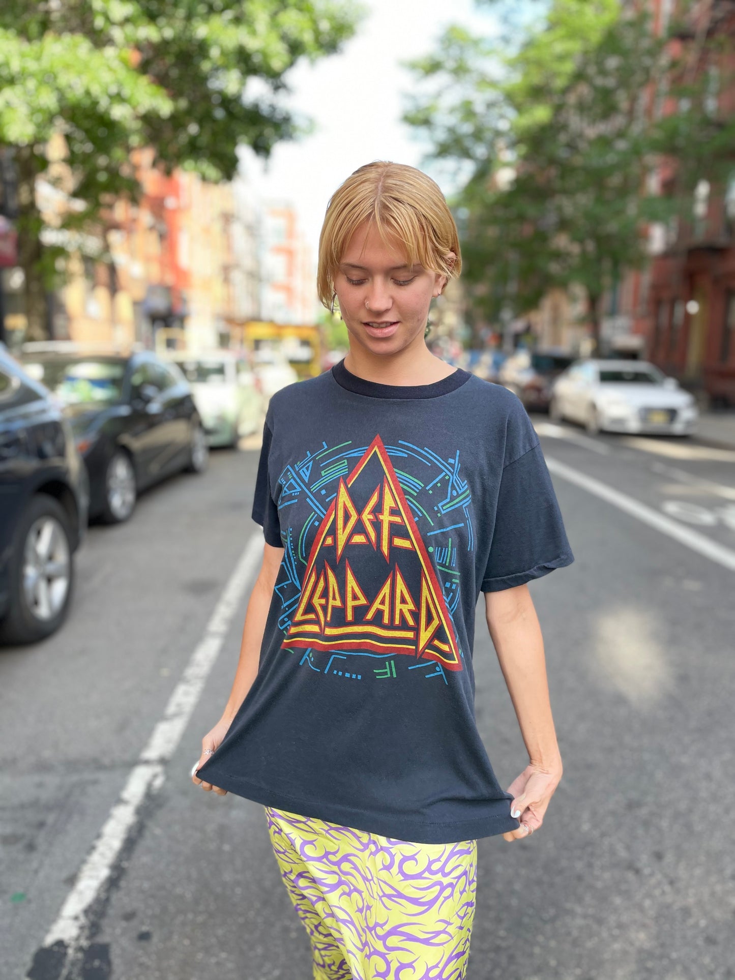 Vintage 80s Def Leppard T-shirt - Spark Pretty